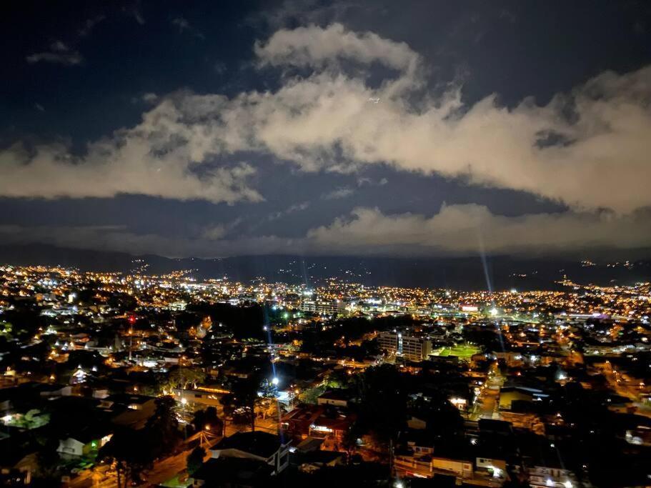Penthouse En Los Yoses, Vista De Los Dioses Fast Wifi Σαν Χοσέ Εξωτερικό φωτογραφία